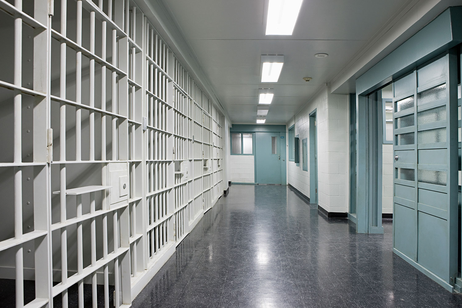 What to Do If You Have Been or Will Be Charged With a Crime: A Comprehensive Guide by DeGuerin & Dickson Law Firm